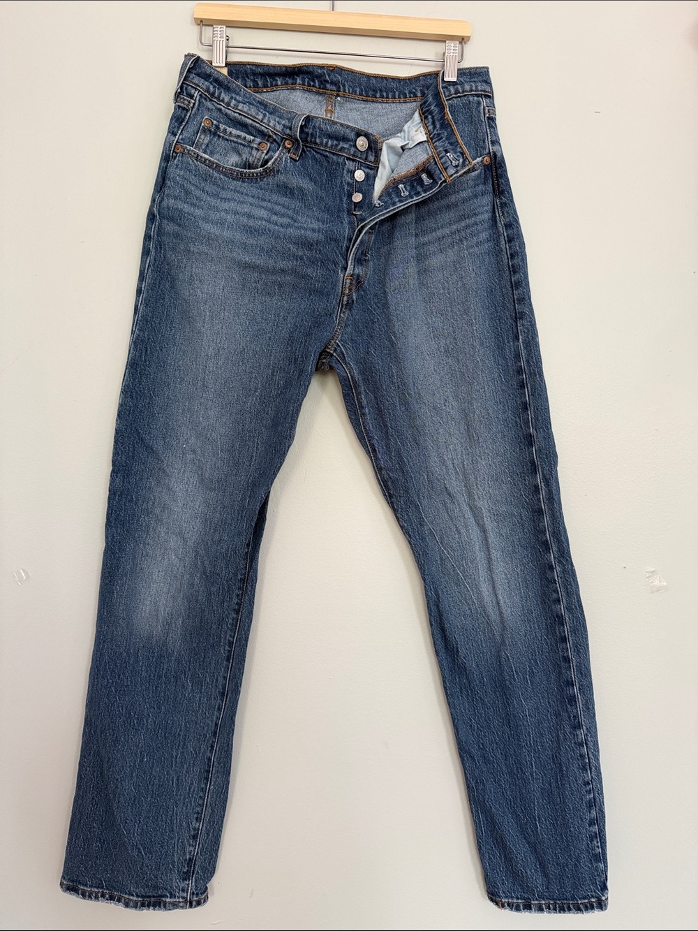 Levi's 501 Original Fit Women's Jeans Straight Leg Jeans in Blue Waist 34 L32